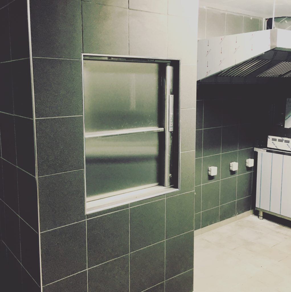 photo Lift Automatic concepteurs d'appareils élévateurs sur mesure sur la Côte d'Azur