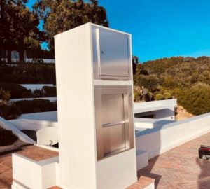 photo Lift Automatic concepteurs d'appareils élévateurs sur mesure sur la Côte d'Azur